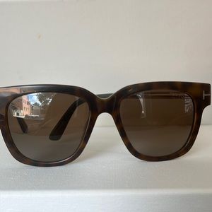 Dark brown Tom Ford sunglasses